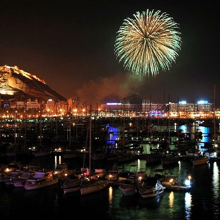 Un Lujo En El Corazon De Alicante Esterno foto